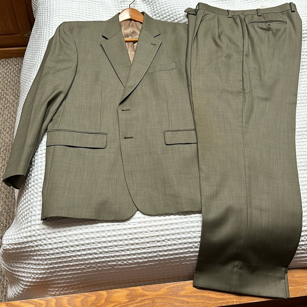 Ralph Lauren men’s suit